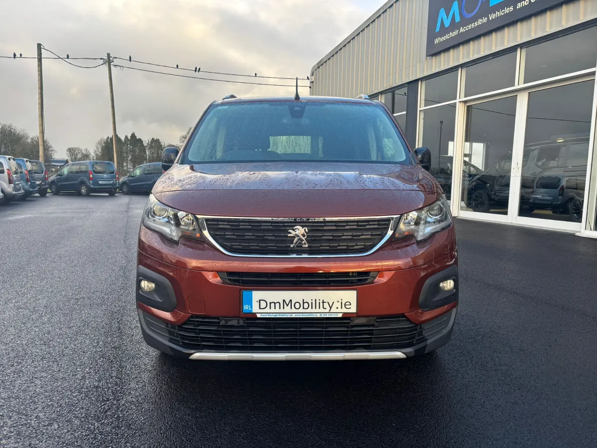 Wheelchair car - Image 2