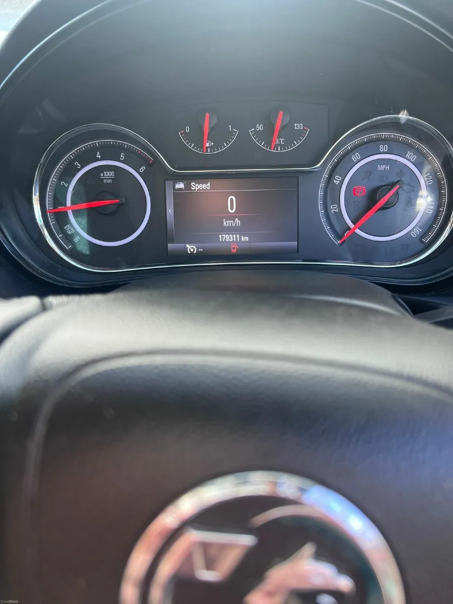Vauxhall Insignia 2015 - Image 2