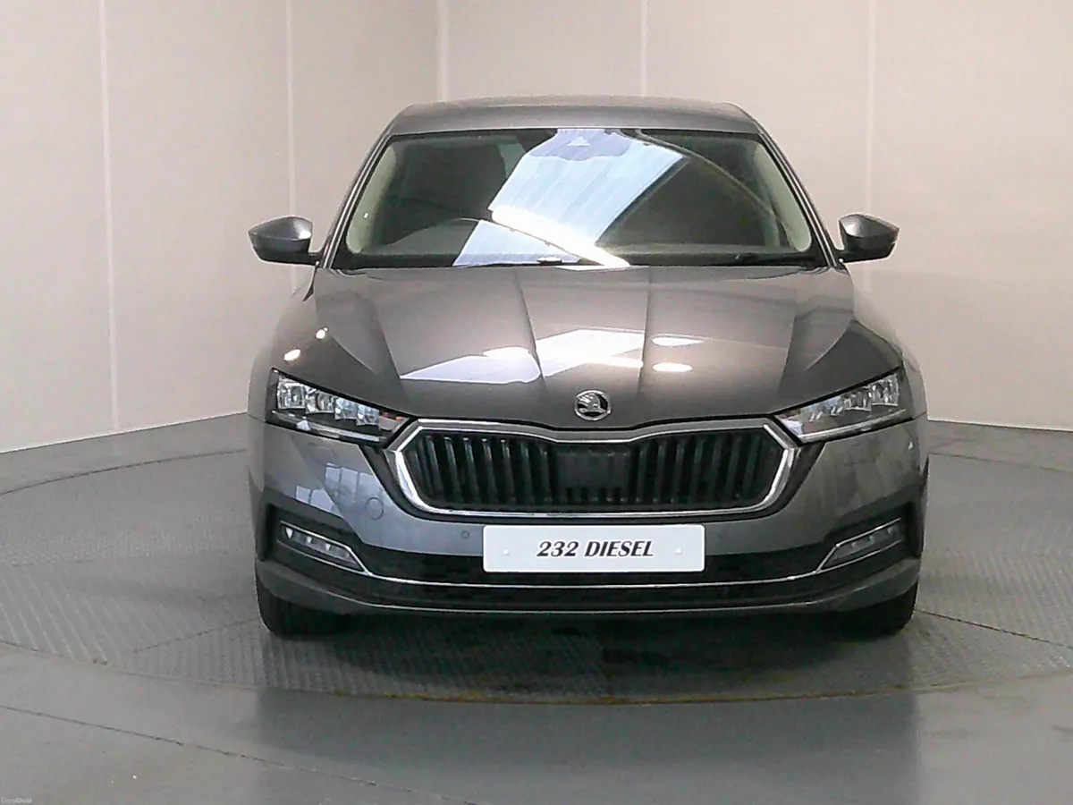 Skoda Octavia 2023 - Image 2