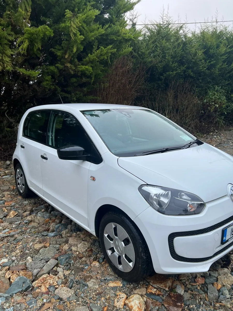 Volkswagen Up - Image 4