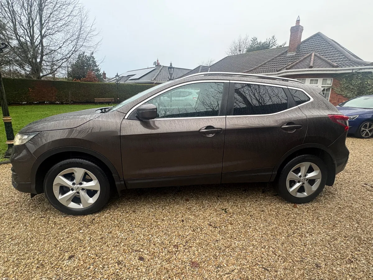 Nissan Qashqai 2018 1.5 diesel , pan roof - Image 2