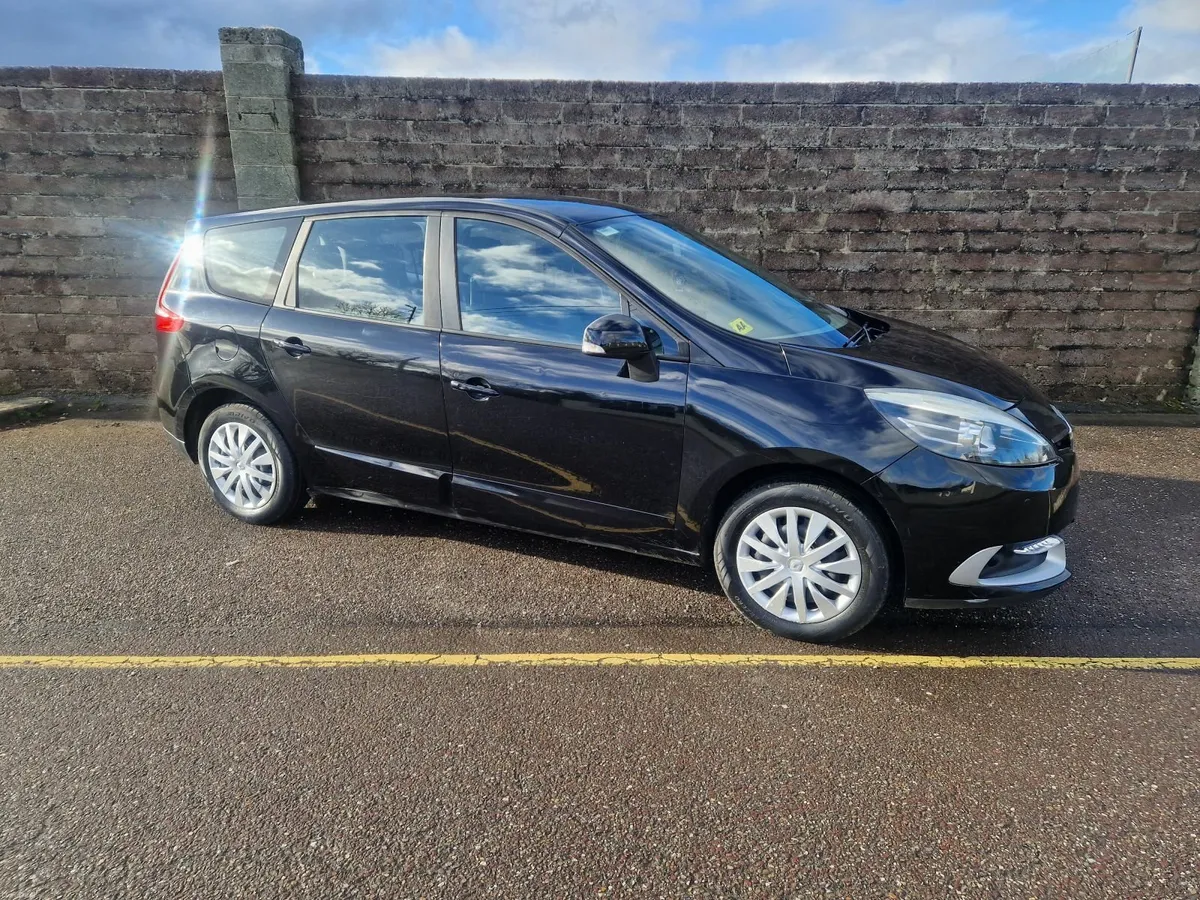 14 Grand Scenic **only 116kms** - Image 3