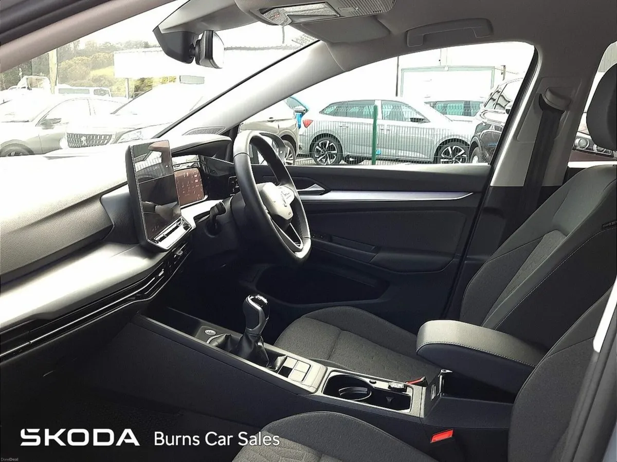 Volkswagen Golf GOLF EDITION 75 1.5 TSI 116HP - Image 4