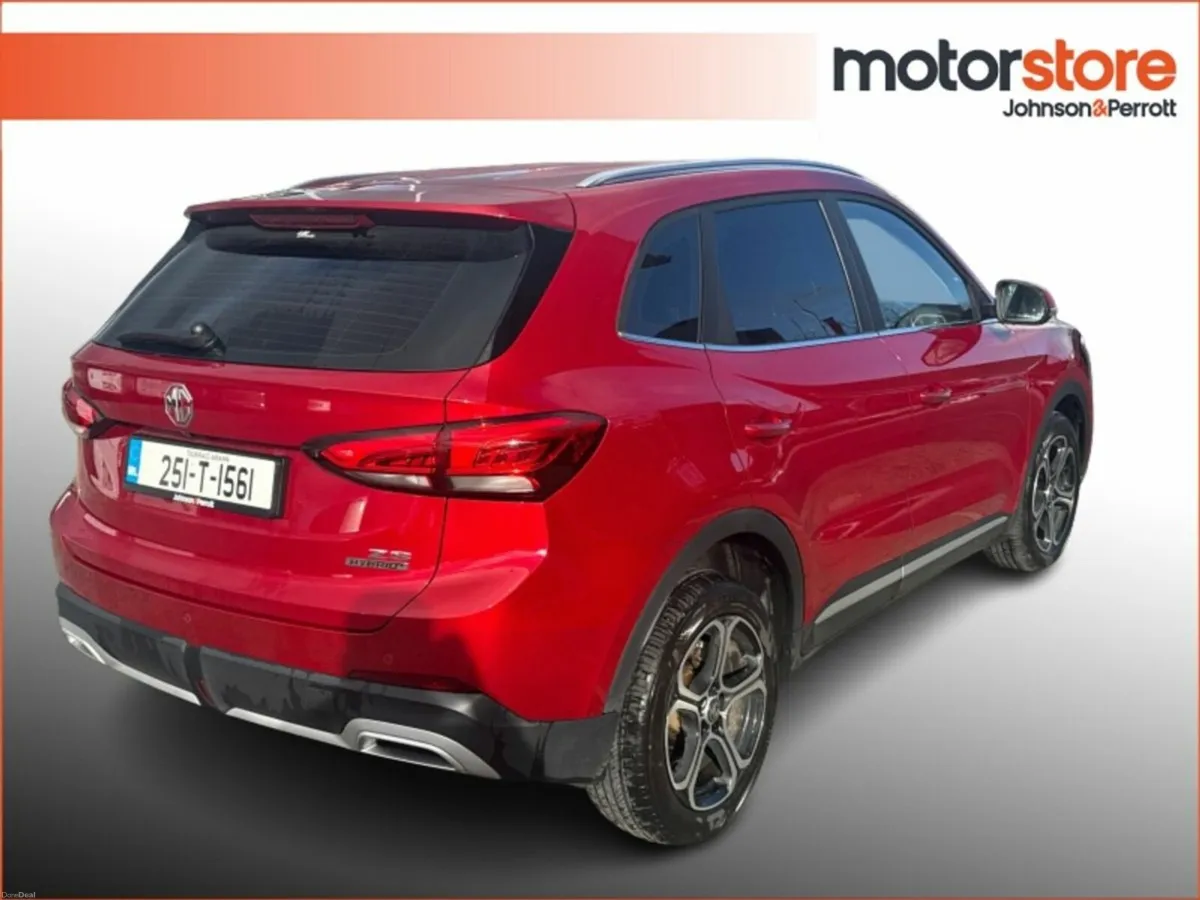 MG ZS Excite HEV **LIKE NEW / HUGE WARRANTY** - Image 2