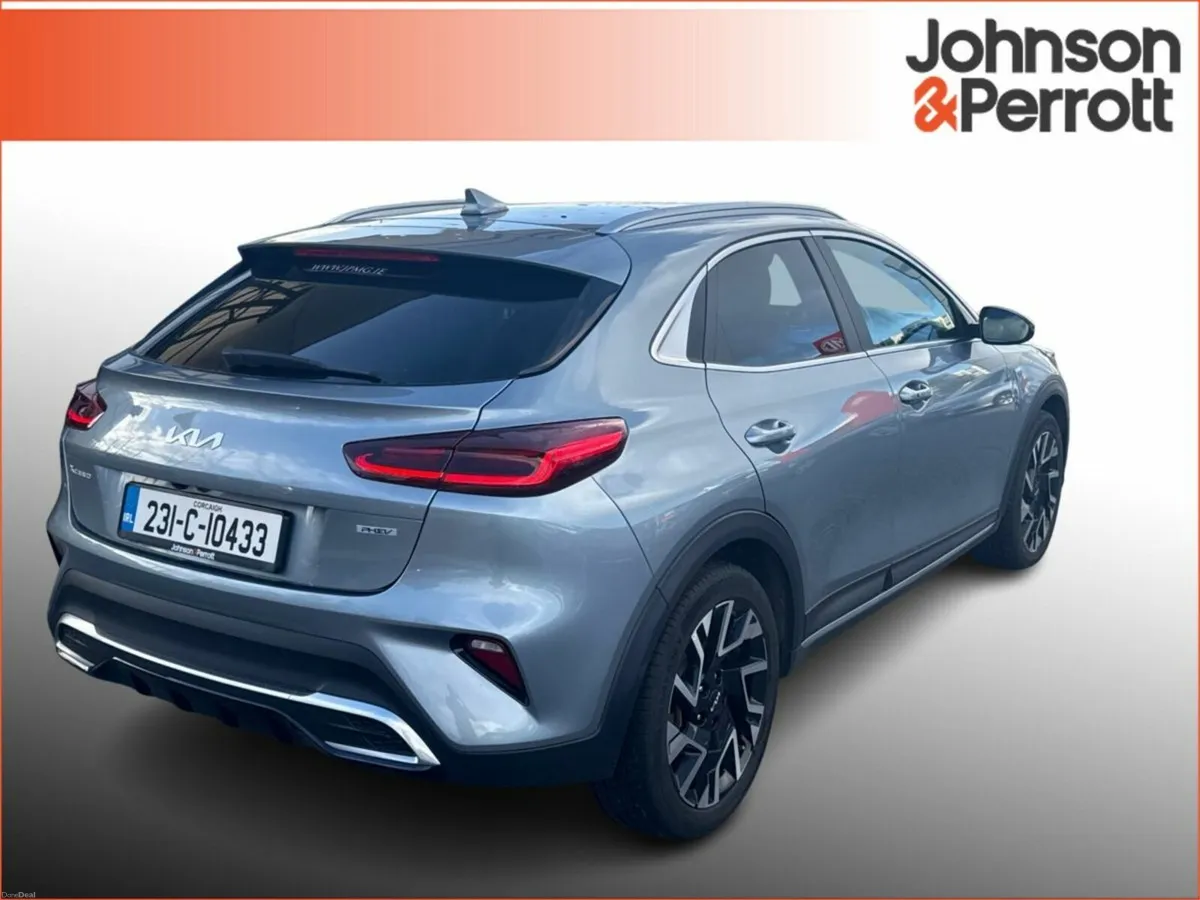 Kia XCeed 1.6 PHEV. TINY MILEAGE! - Image 2