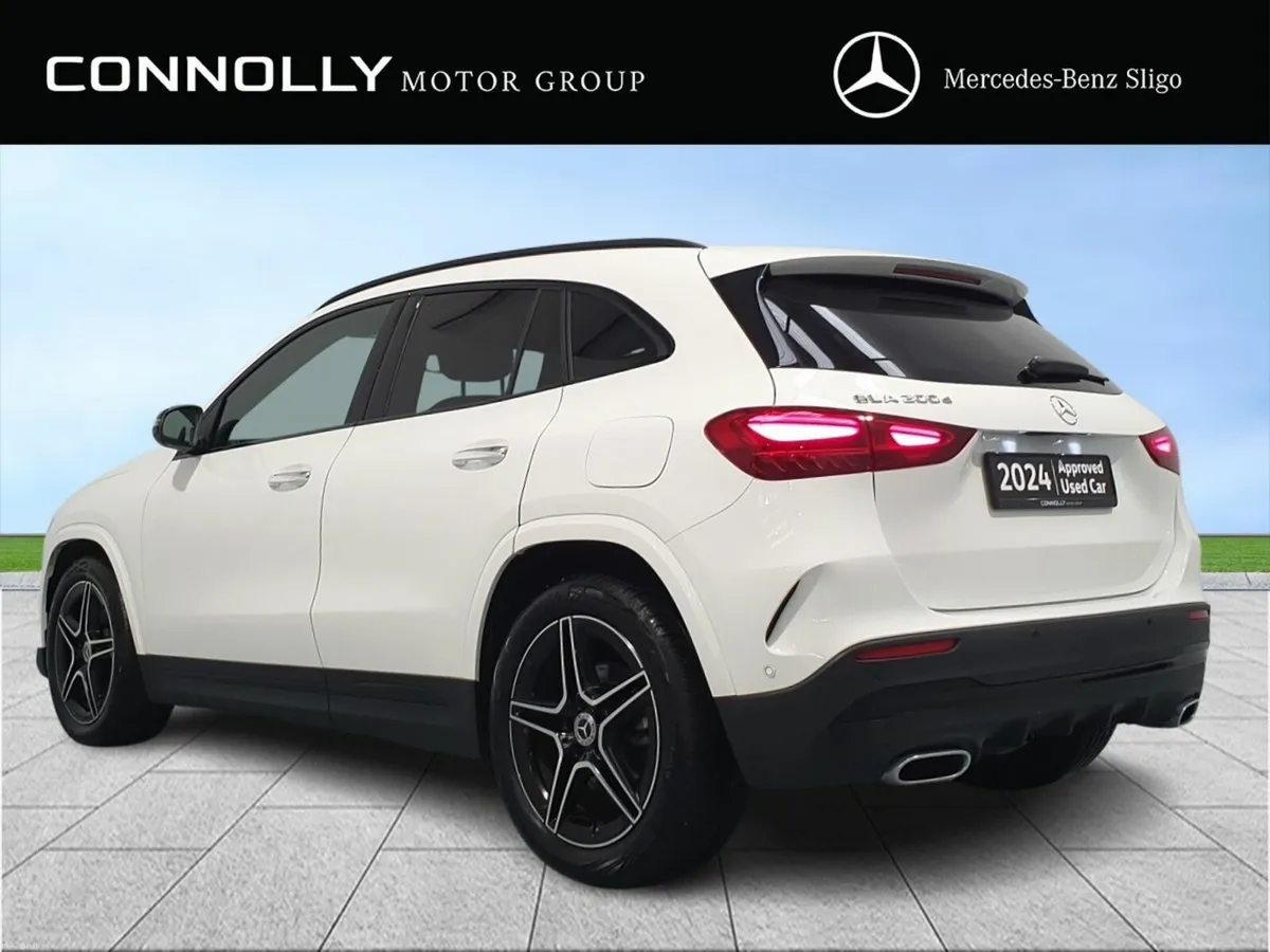 Mercedes-Benz GLA GLA 200 d  AMG Line w/ Pan roof - Image 4