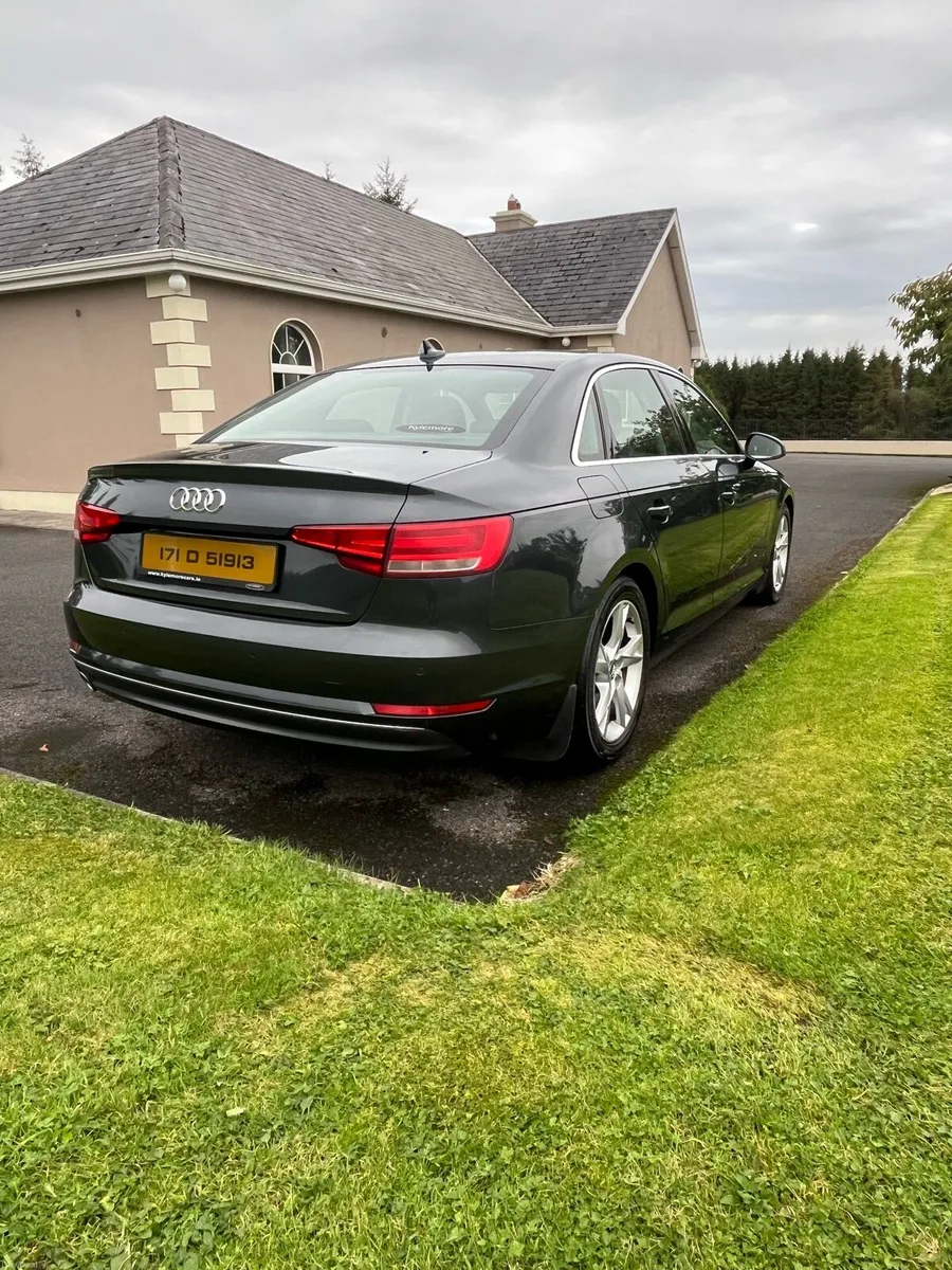 2017 Audi a4 - Image 4