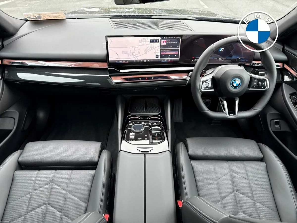 BMW 5-Series 530e M Sport Pro Saloon - Image 4