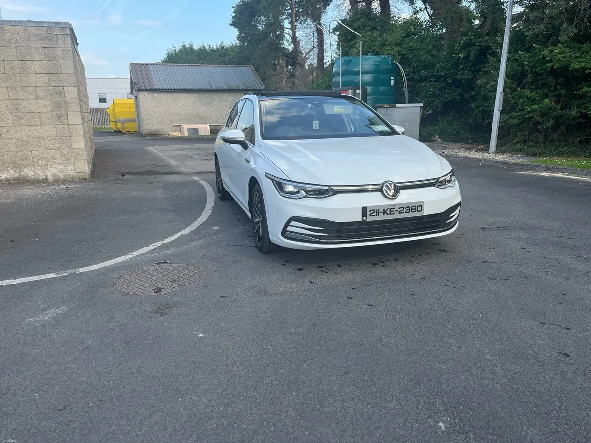 Volkswagen Golf Style 1.5 Petrol 150Bhp Sunroof - Image 2