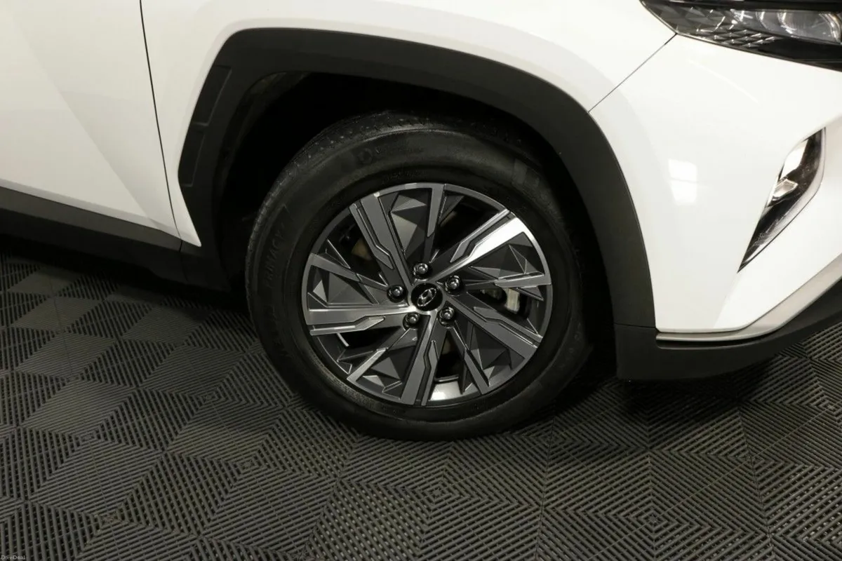 Hyundai Tucson HYBRID COMFORT PLUS 1.6L PETROL AUT - Image 3