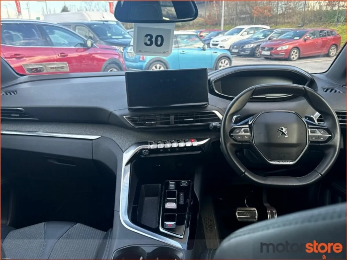 Peugeot 5008 1.5 BlueHDi 130bhp Allure Auto - Image 4