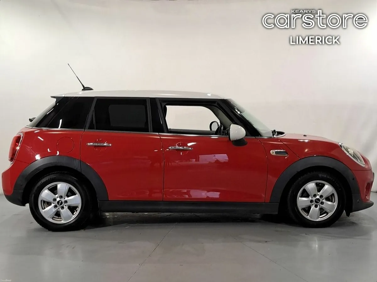 Mini Cooper 1.5 Automatic - Image 2