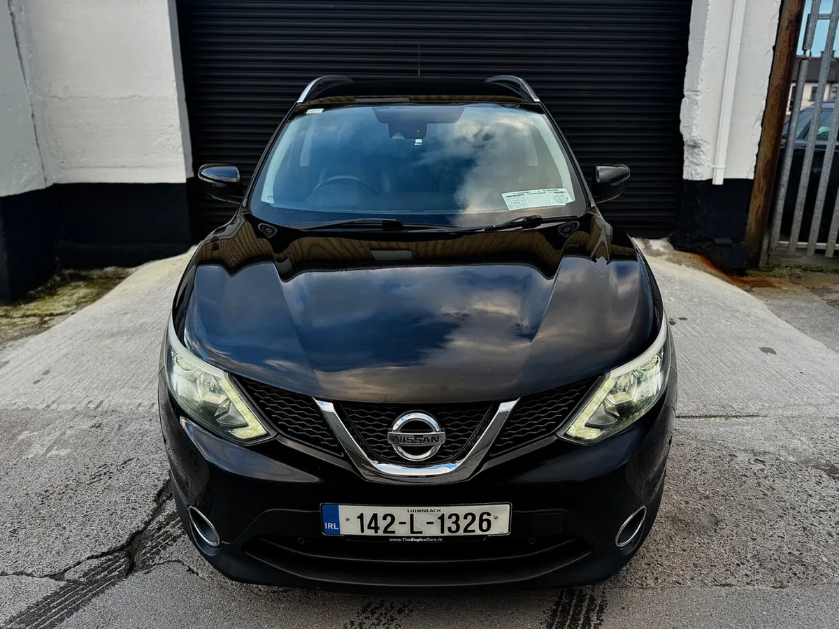 ⚫️Nissan Qashqai 2014 TOP SPEC!! PAN ROOF - Image 2