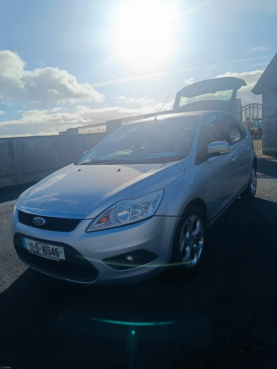 Ford Focus 2011 - Image 1