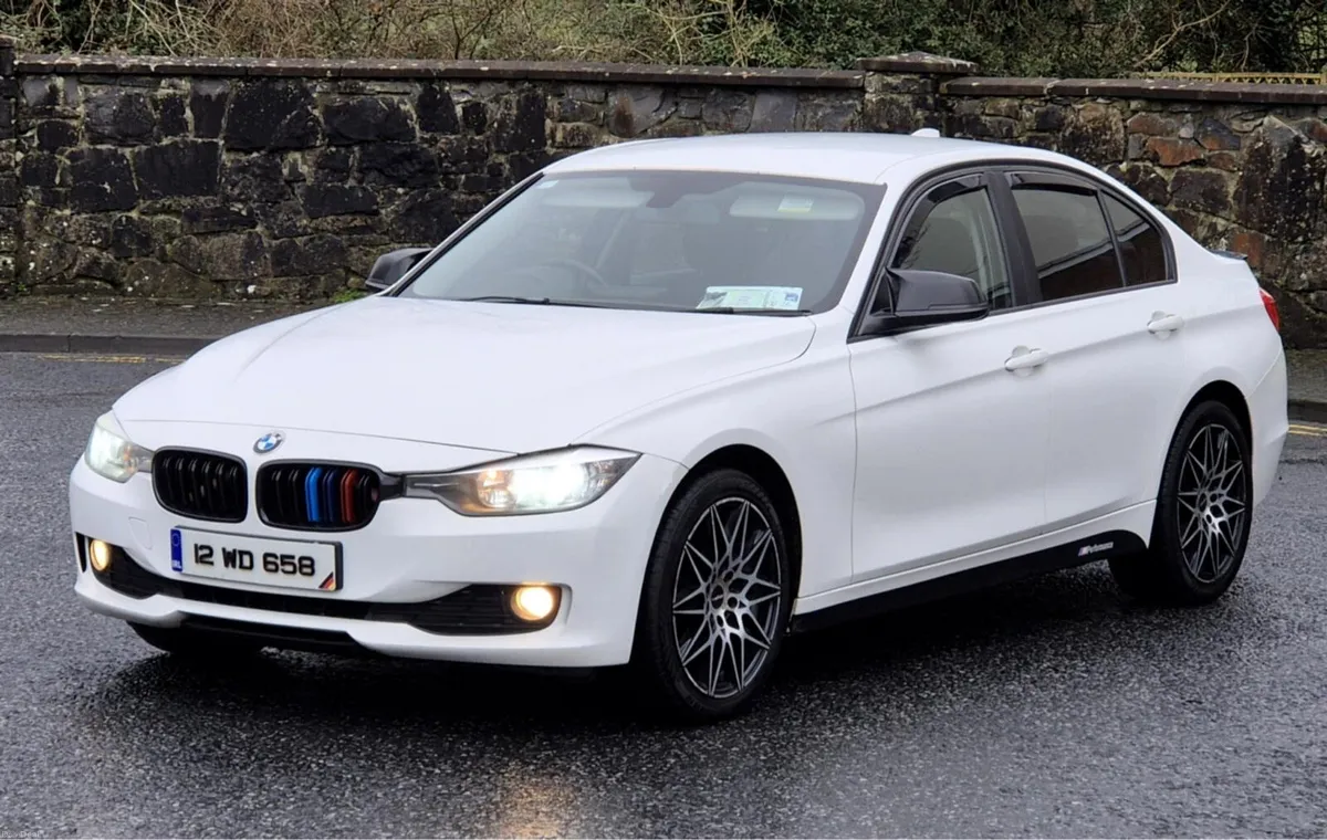 BMW 316D F30 SPORT MODEL 2012 - Image 2