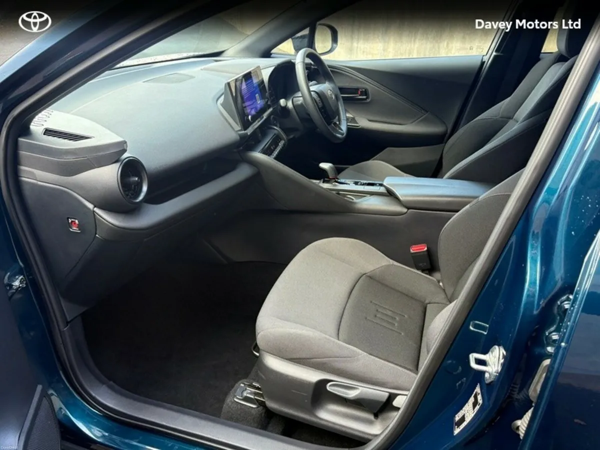 Toyota C-HR HYBRID SPORT 4DR AUTO - Image 5