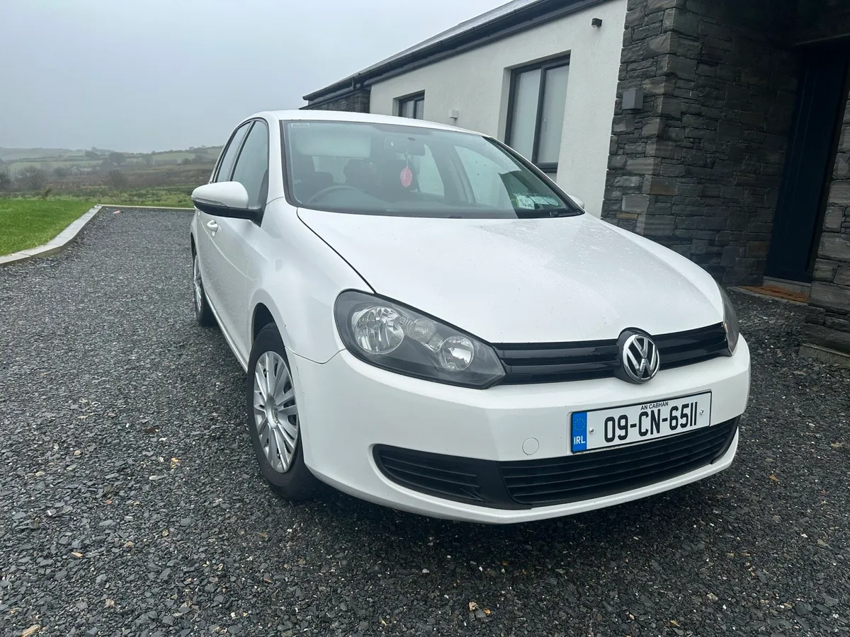 Volkswagen Golf 2009 - Image 1