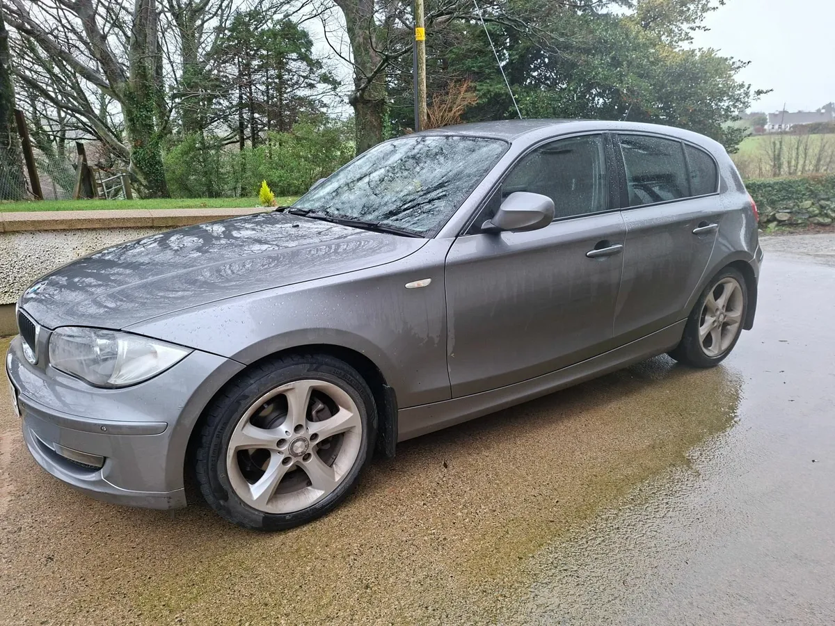 BMW 1-Series 2011 - Image 2