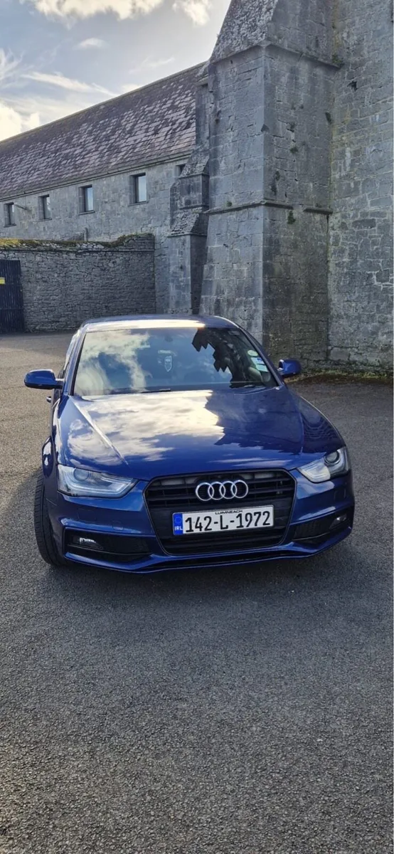 Audi A4 Sline Black Edition - Image 4