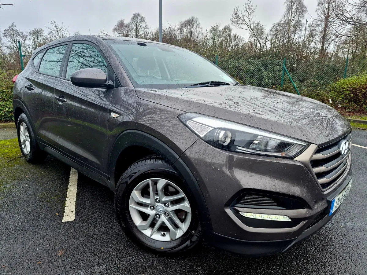 2017 HYUNDAI TUCSON 1.7D LOW MILES - Image 1