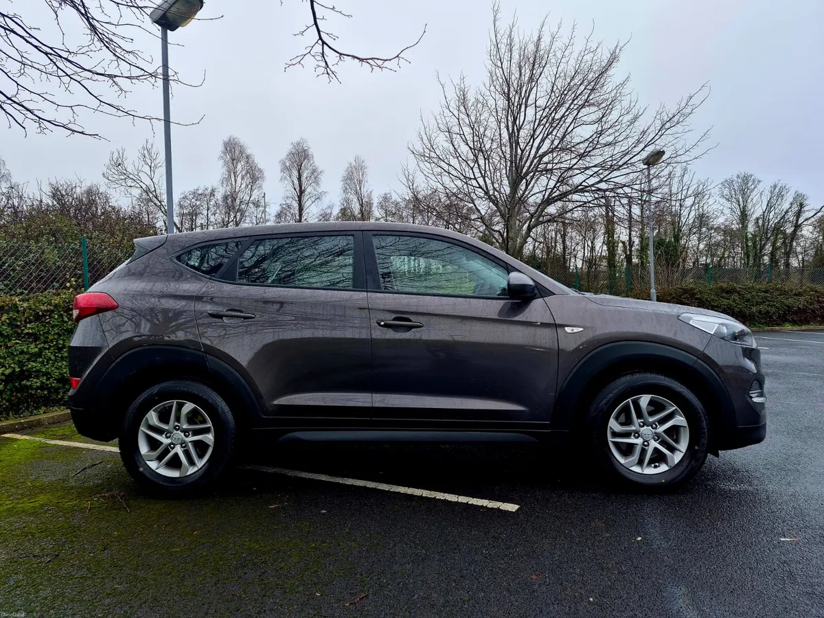 2017 HYUNDAI TUCSON 1.7D LOW MILES - Image 3