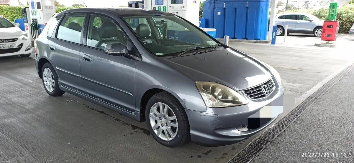 Honda Civic 2005 - Image 1