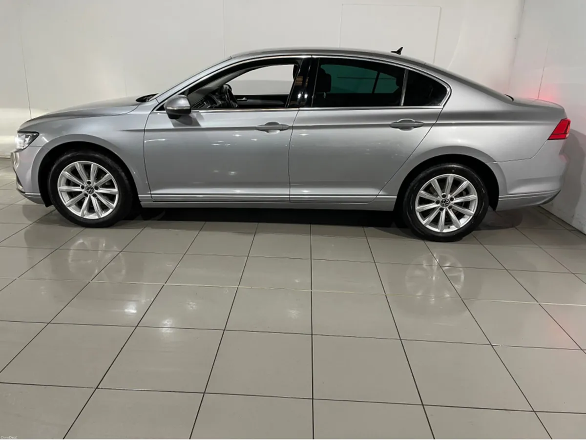 Volkswagen Passat BUSINESS 2.0 TDI MANUAL 6SPEED F - Image 6