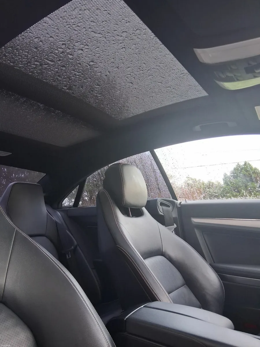 Mercedes-Benz E-Class 2011 - Image 1