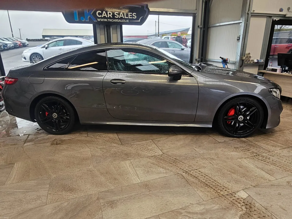 MERCEDES BENZ E-CLASS 220 COUPE AMG SPOR T - Image 2