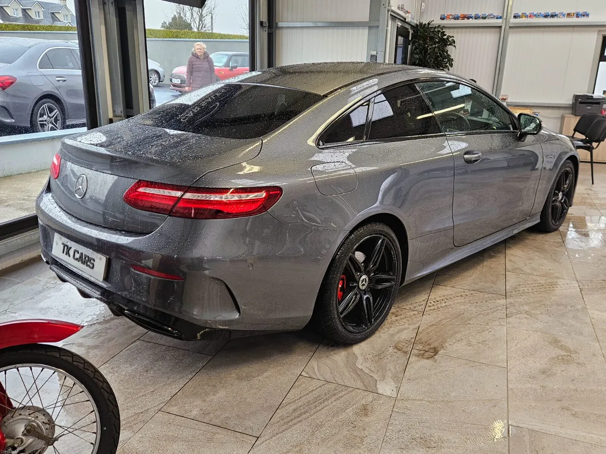 MERCEDES BENZ E-CLASS 220 COUPE AMG SPOR T - Image 4