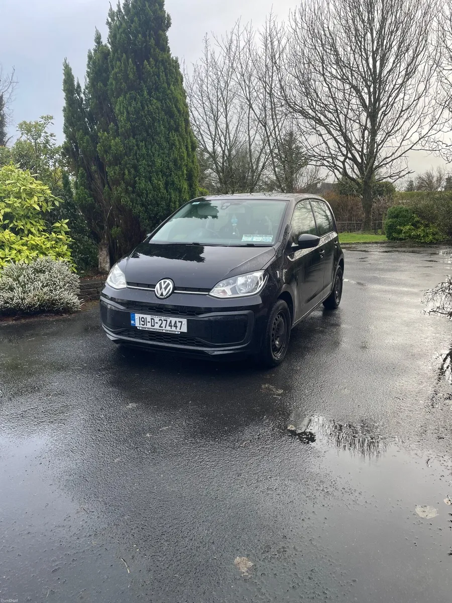 Volkswagen up! 2019 - Image 1