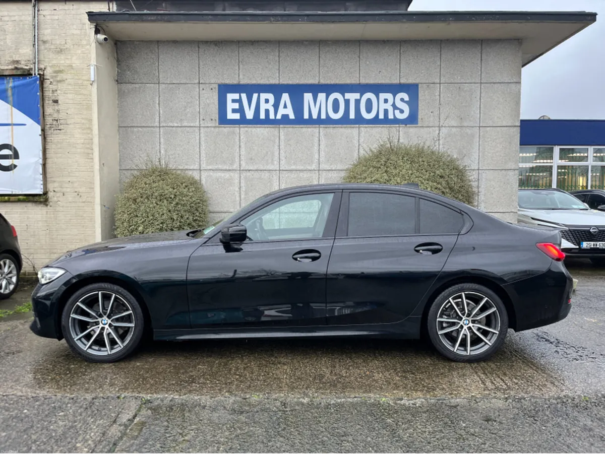 BMW 3-Series 320D SPORT AUTOMATIC 2.0 DIESEL //REV - Image 6