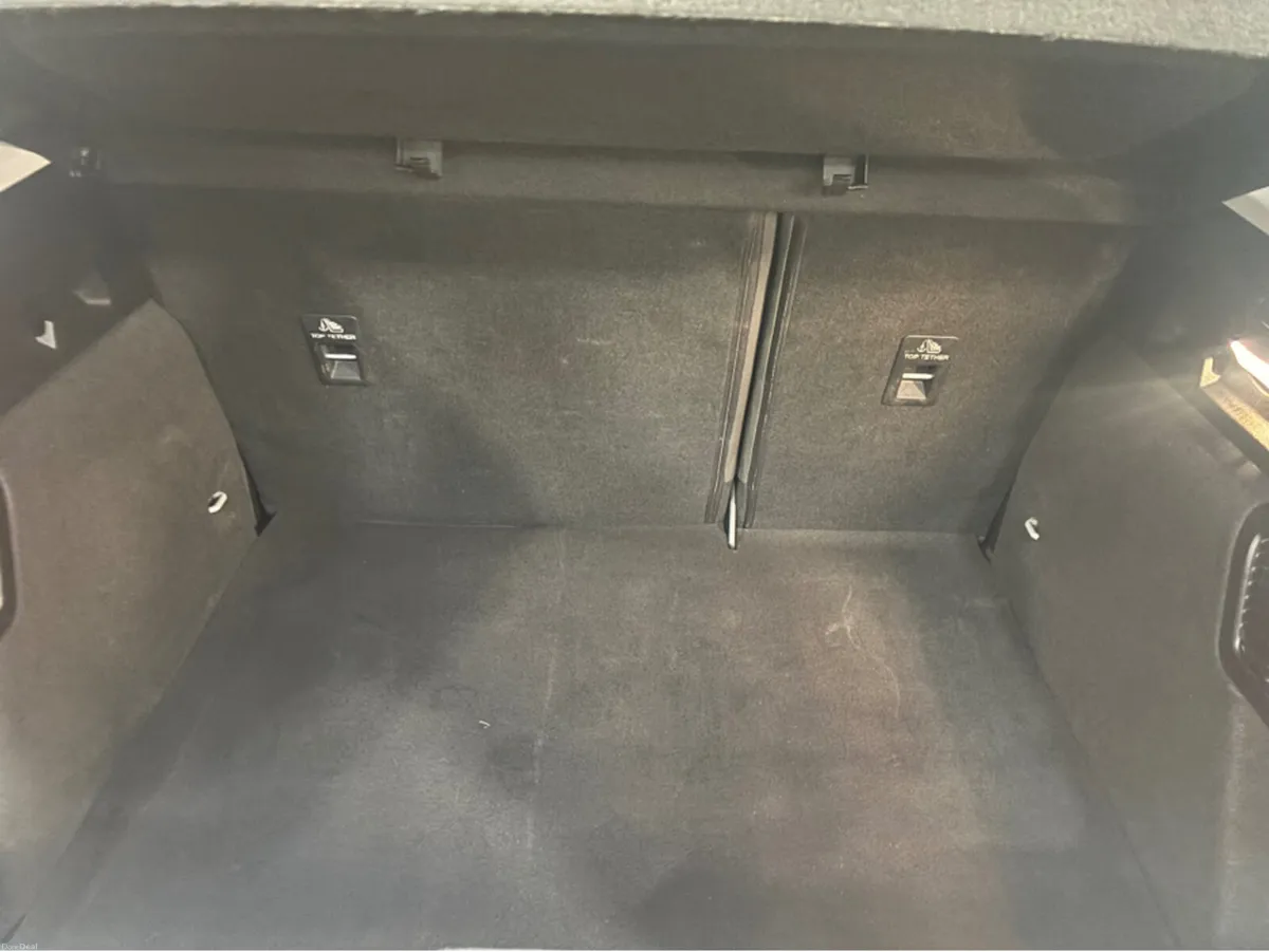 Ford Focus TITANIUM 1.0T 125 M6 4DR - Image 4