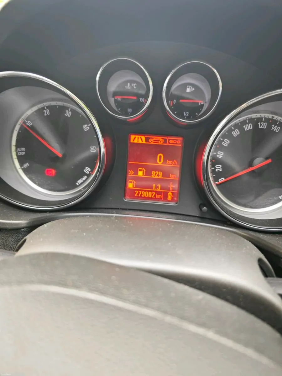 Opel Insignia 4x4 - Image 2