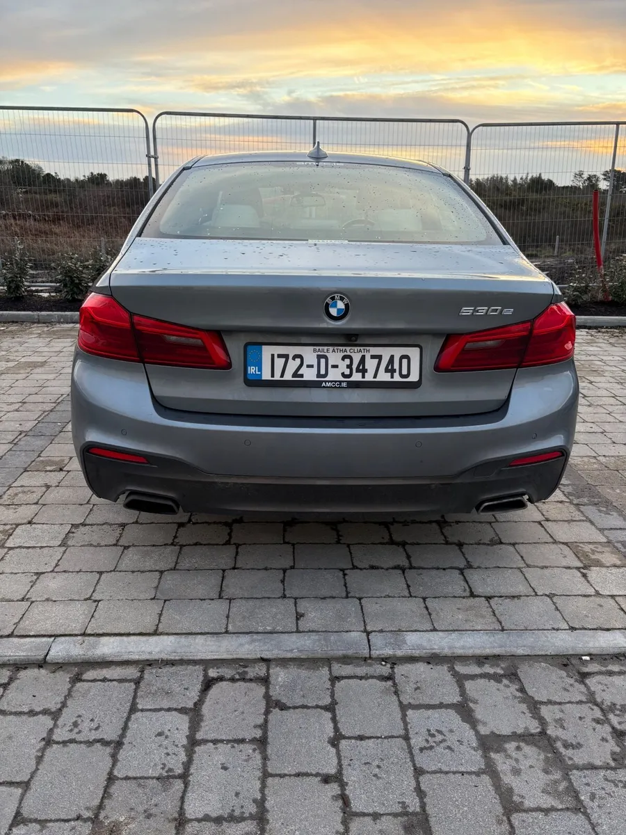 BMW 530 LOW KMS - Under Warranty - Image 3