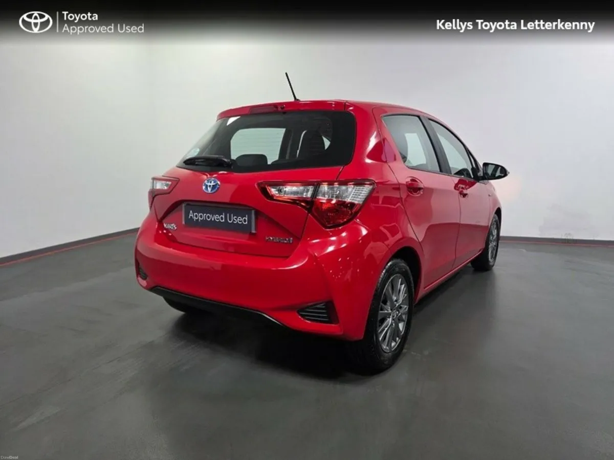 Toyota Yaris YARIS HYBRID 5DR AURA #57 - Image 2
