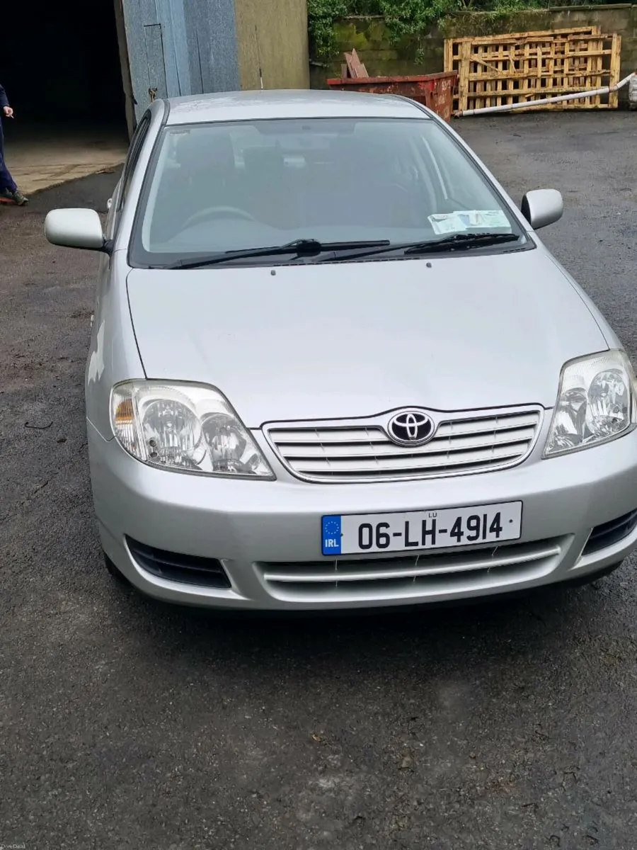 2006 Toyota Corolla - Image 2