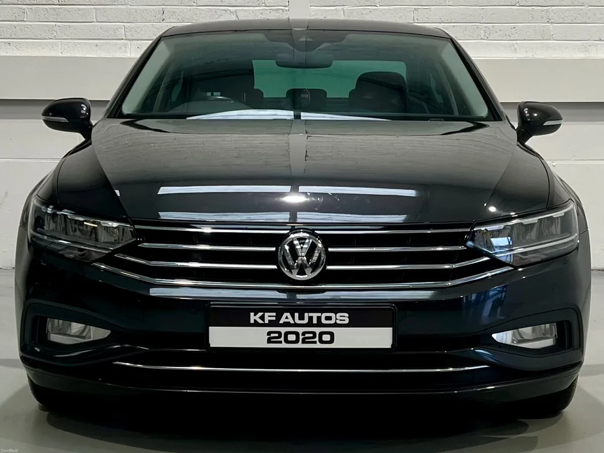 Volkswagen Passat SEL 2.0TDI 150bhp 4dr Auto - Image 2