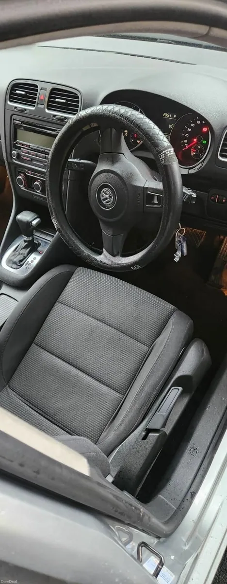 Volkswagen Golf 2010  1.6 diesel (Automatic) - Image 1