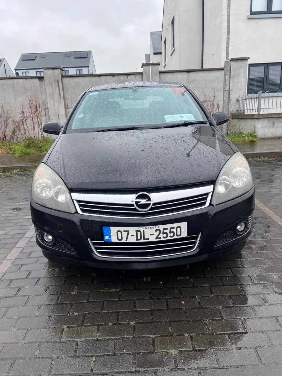 Opel Astra 2007 - Image 1