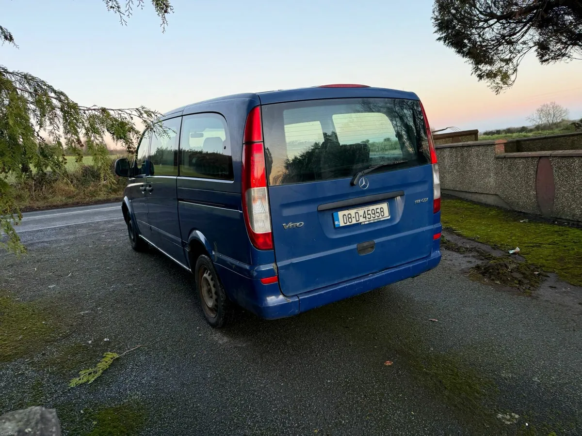Mercedes Vito 9 seater Bus - Image 4
