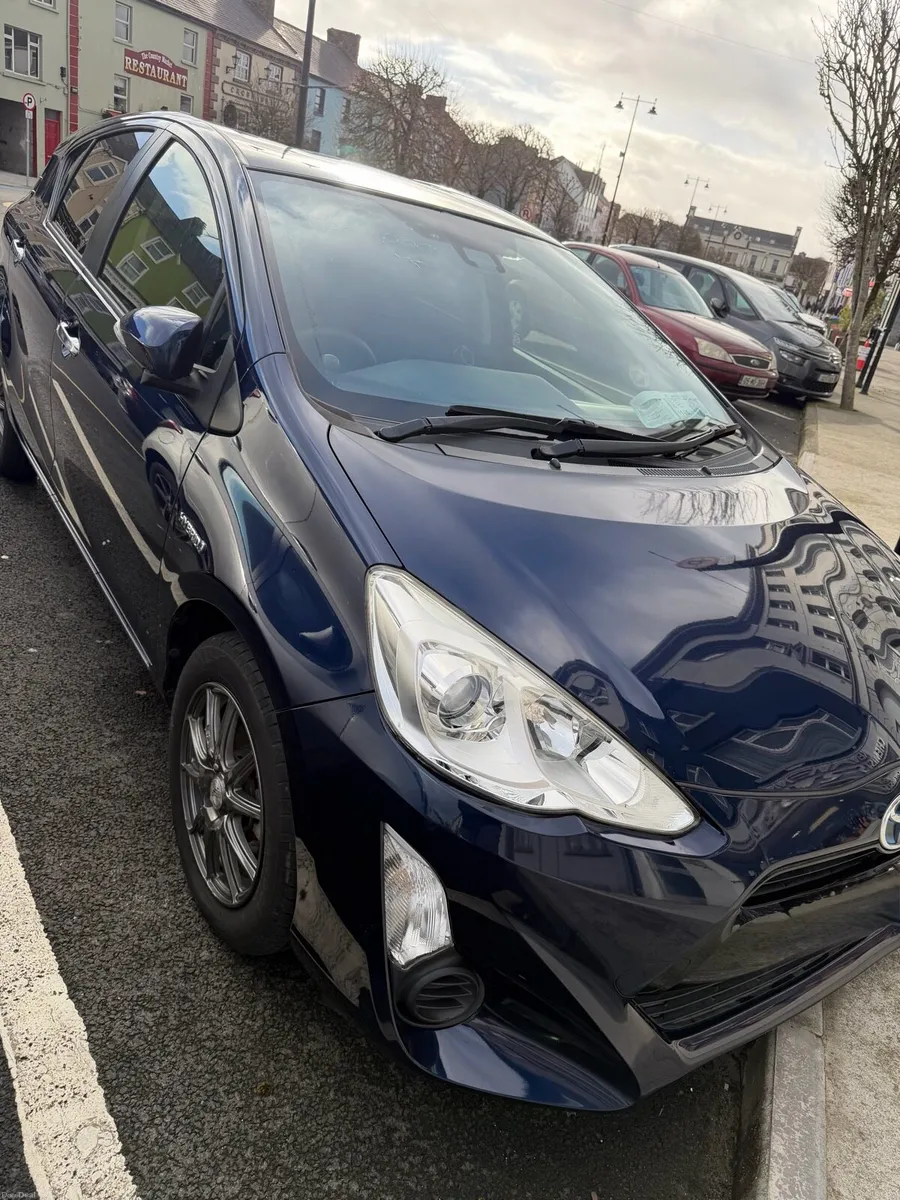 Toyota aqua 2016 Automatic 1.5L petrol hybrid - Image 2