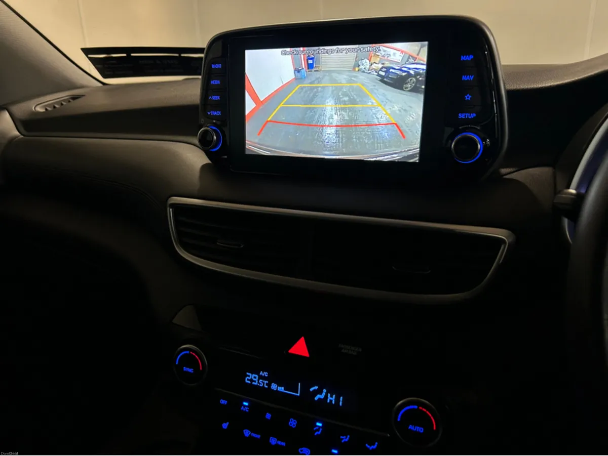 Hyundai Tucson IX35 EXECUTIVE PLUS 5DR - Image 4