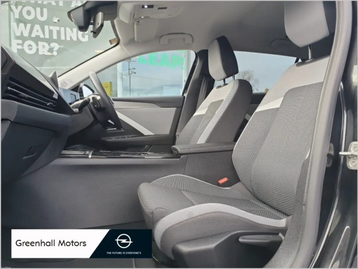 Opel Astra SPORTS TOURER 1.5 ELEGANCE - Image 4