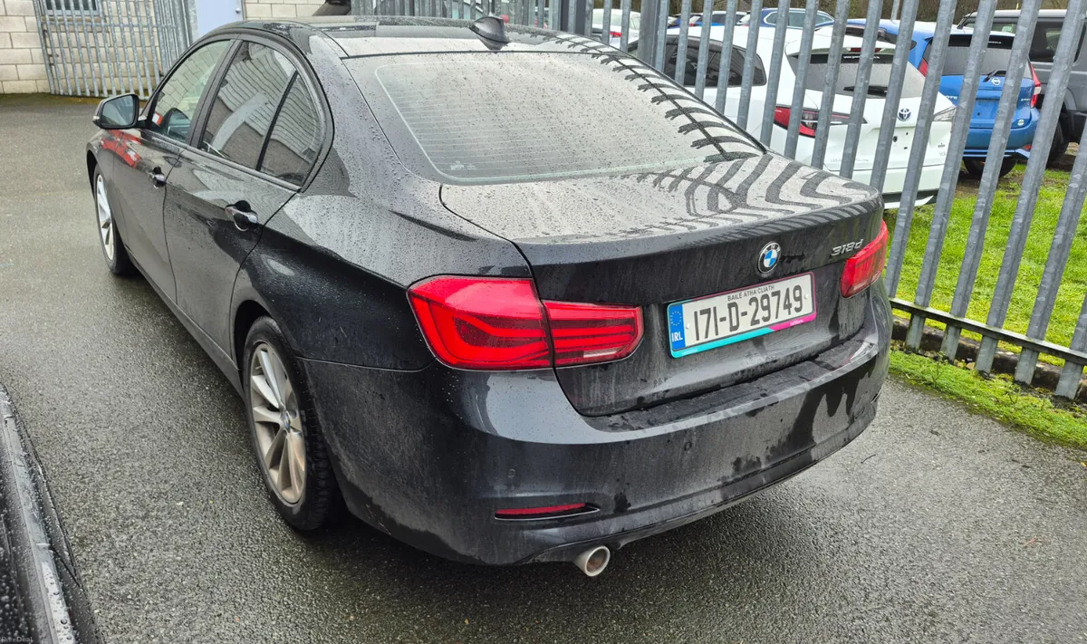 2017 BMW 318d Automatic Leather - Image 3