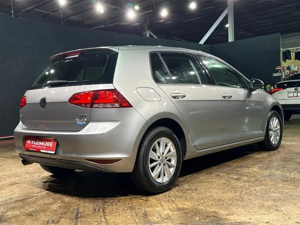 Volkswagen Golf AUTOMATIC 1.2L TSI - A/C HEATING C - Image 4
