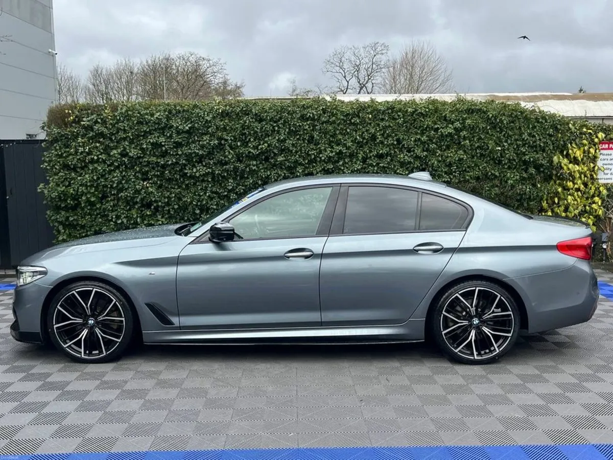 BMW 5-Series 523d M-SPORT COMPETITION 2.0 D // HEA - Image 3