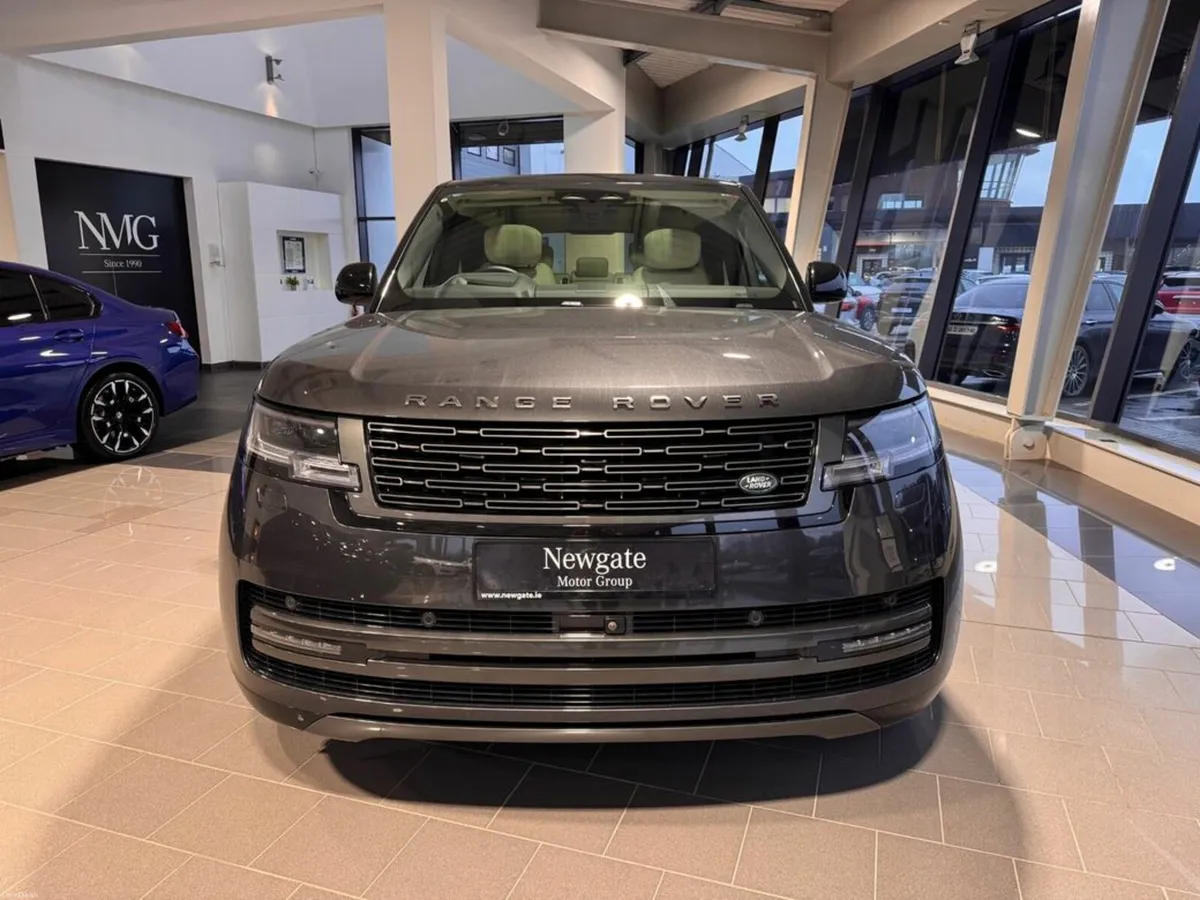 Land Rover Range Rover AUTOBIOGRAPHY - Image 2