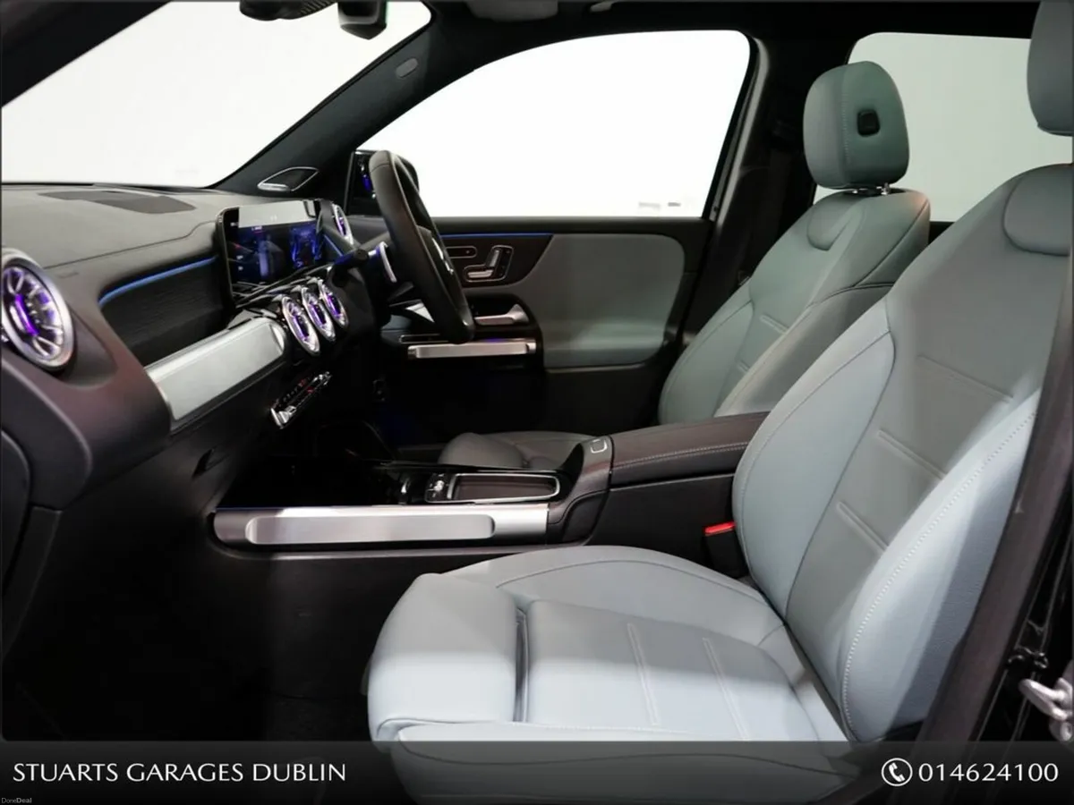 Mercedes-Benz EQB EQB 300 4Matic AMG LINE PREMIUM - Image 2