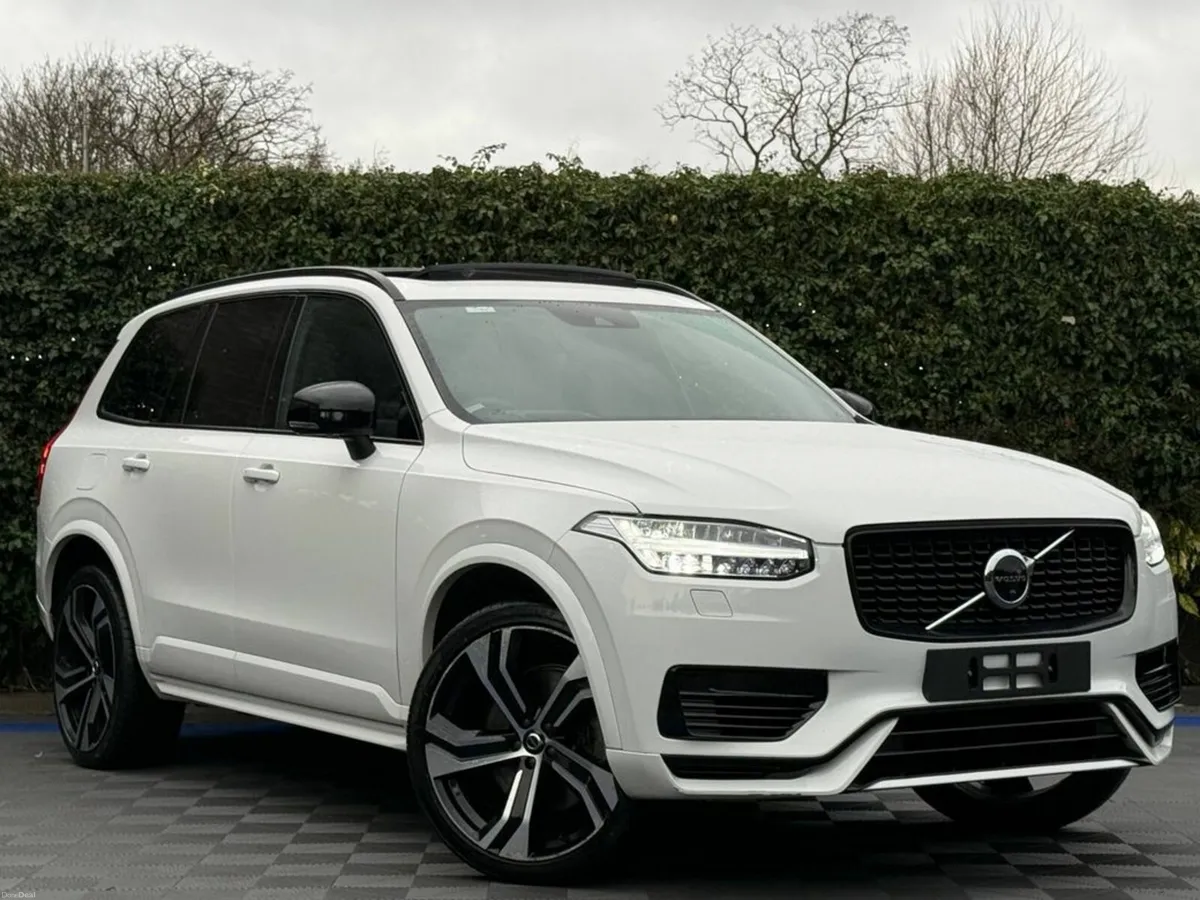 Volvo XC90 R-DESIGN PRO T8 2.0 AWD HYBRID ** HUGE - Image 3